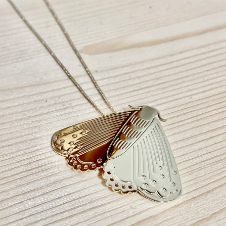 Collier CHRISTELLE dit CHRISTENSEN Fleur Papillon De Nuit M