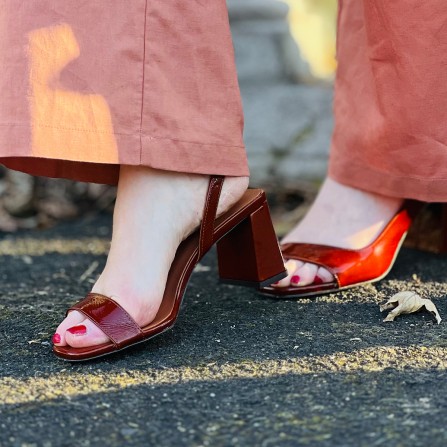 Sandales RIVECOUR N°674 Cuir Vernis Cognac